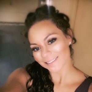 Meet your Posher, Sheena